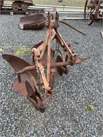 2 BOTTOM PLOW WITH CUTTERS, 3 POINT