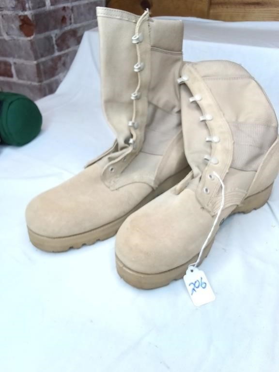 MILITARY DESERT BOOTS SZ 10