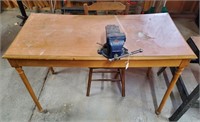 4" Bench Vise, Table And Chair