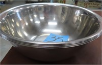 (5) Stainless Steel Mixing Bowls, Largest is 12"