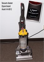 Dyson Cyclone vacuum works