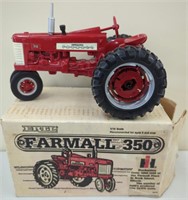 Farmall 350 Custom 1/16