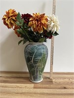 Vase w/ Fake Flowers
