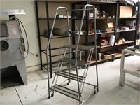 Rolling Shop Ladder