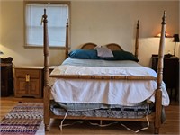 5 PC. OAK BEDROOM SUITE W/QUEEN  SIZE BED &