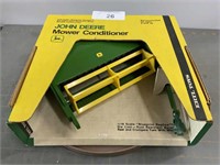 Ertl JD mower conditioner, Blueprint Replica, 1/16