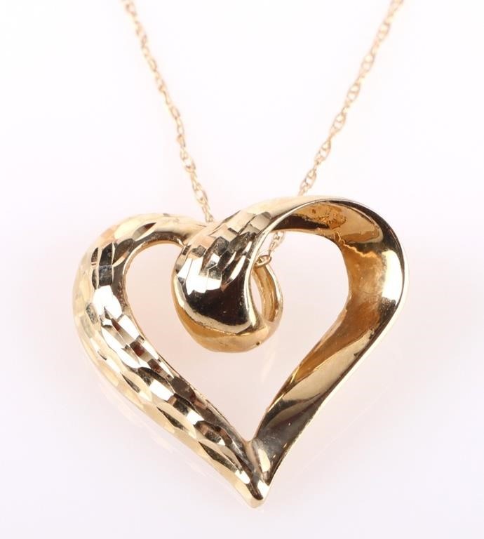 10K YELLOW GOLD HEART LADIES NECKLACE