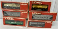 6 Lionel O guage cars in boxes