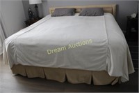 King Size Bed "Sterns & Foster" with Headboard