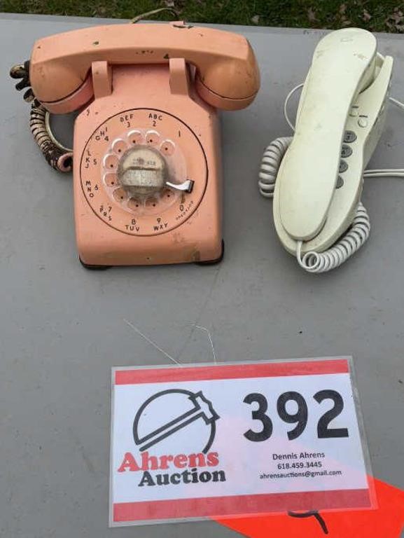 VINTAGE ROTARY & PUSH BUTTON PHONES