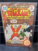 Vintage SHAZAM! Comic Book #18