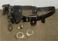 (JL) Boston Heavy duty Gun Belt w Handcuffs and