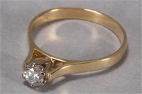 18ct Gold Solitaire Diamond Ring,