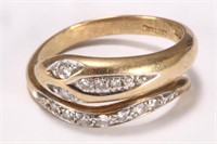 18ct Gold and Diamond Ring,