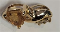Citrine pendant in 14K yellow gold