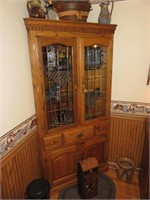 Solid Oak Corner Cabinet, MINT CONDITION!