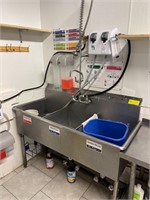 3 Compartment Sink with Sprayer