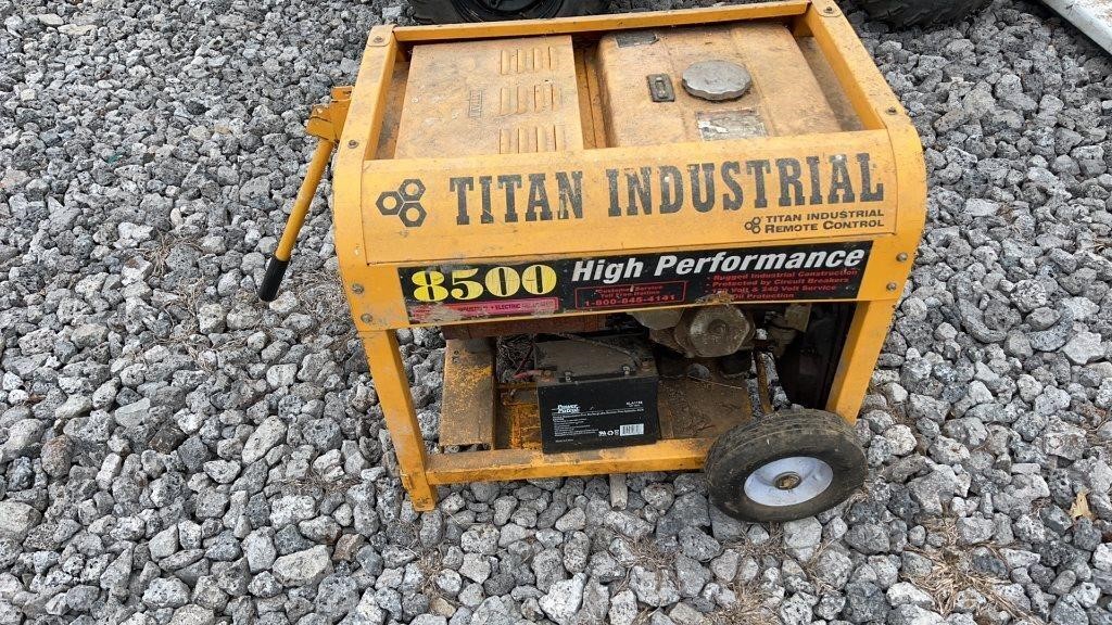 Titan industrial 8500 Watt  generator