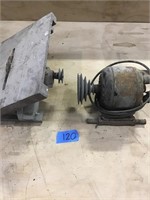 SMALL TABLE SAW AND MOTOR