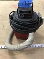 SMALL SHOP VAC