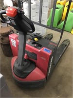 ELECTRIC POWERED PALLET JACK