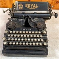 1912 ROYAL typewriter No. 5 in Good condition