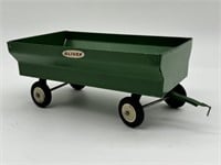 1/16 Slik Oliver Flare Box Wagon w/ White Wheels