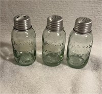 Mini Mason Jar salt-pepper-toothpick shakers