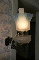 Antique Wall Mount Oil Lamp w/ Bracket