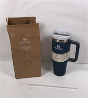 New Stanley Flowstate Tumbler Blue with Straw