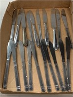 20 flatware knives