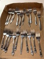 20 flatware salad forks