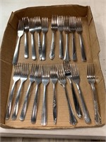 20 flatware forks