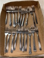20 flatware forks