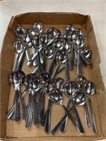 Flatware 48 soup spoons