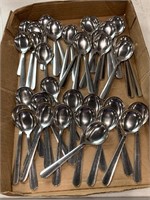 Flatware 48 soup spoons