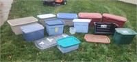 Plastic totes some with lids some without