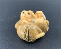 Antique mammoth netsuke of an adorable cat and kit
