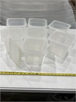 7-2 quart plastic food storage containers with 1