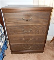 4 Drawer Chest of Drawers Dresser