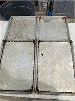 4 baking sheets