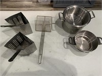 Frying baskets and strainers