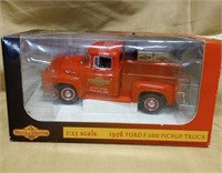 First Gear Ford F-100 1956 1:25