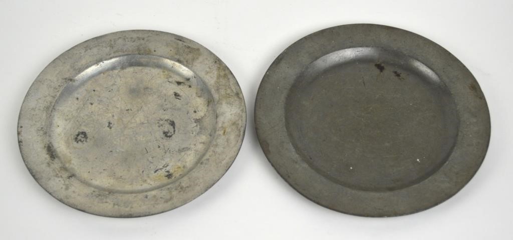 2 ANTIQUE ENGLISH PEWTER PLATES