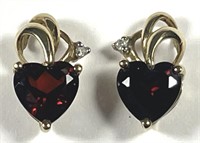 10K Gold Heart Shaped Garnet Earrings