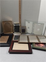 Lot of assorted picture frames