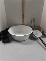 Enamelware Wash pan, coffee mugs +