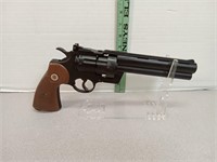 Crossman 3357, Co2 paintball gun.