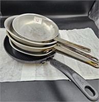5X ASSORTED SIZE FRYING PANS