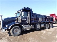 2017 Kenworth T800 Tri/A Dump Truck 1NKDX4TX2HJ986